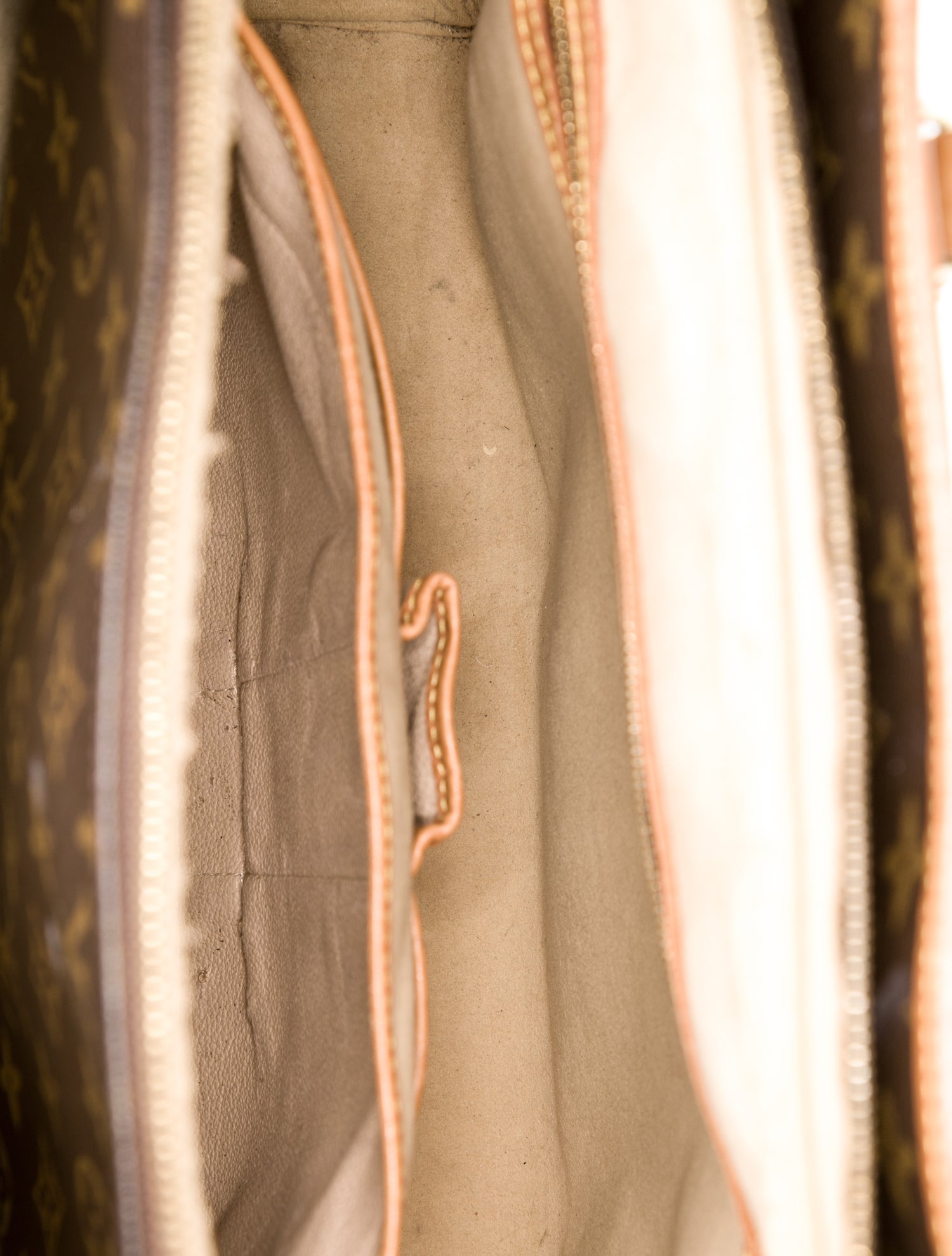 Louis Vuitton LV Monogram Rivoli